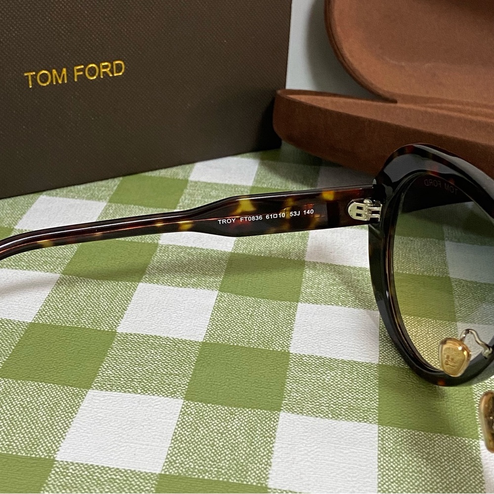 Tom Ford Tortoise Sunglasses - image 6